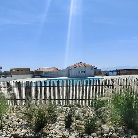 à Le Barcarès, 4 Couchages, Terrasse, Parking, Piscine Et Activités Sportives - Fr-1-195-23